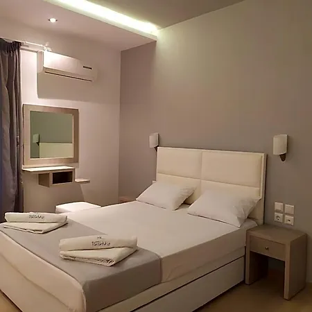 Hotel Paraktio 2*